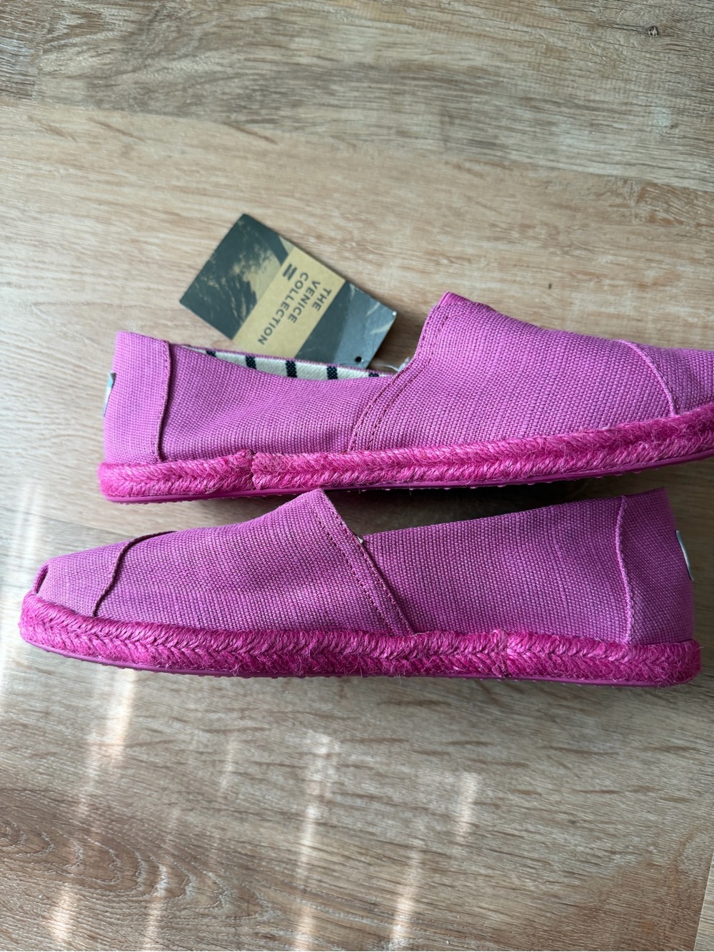 TOMS Alpargata Slip-On Flats | Venice Collection | Bright Magenta | NWT | Size 9